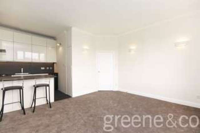  Image of 1 Bedroom Flat to rent at London  Maida Vale, W9 1HP