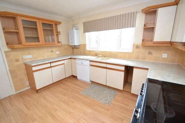  Image of 4 Bedroom Detached to rent at Swanage, BH19 2ET