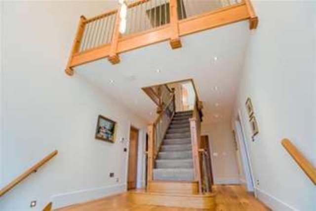  Image of 5 Bedroom Detached to rent at Lytham St. Annes, FY8 5FQ