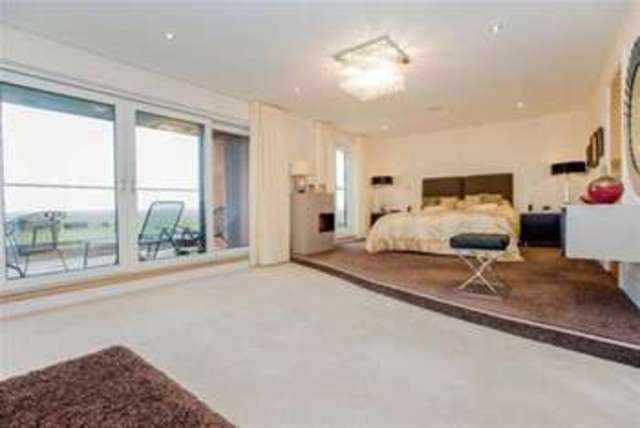  Image of 5 Bedroom Detached to rent at Lytham St. Annes, FY8 5FQ