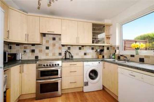  Image of 3 Bedroom Terraced for sale at Knaphill Woking Knaphill, GU21 2NX