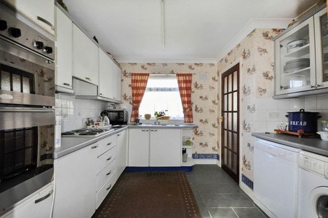  Image of 3 Bedroom Detached for sale at Wood Lane Papworth Everard Cambridge, CB23 3RL