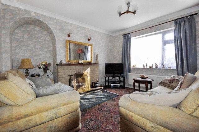 Image of 3 Bedroom Detached for sale at Wood Lane Papworth Everard Cambridge, CB23 3RL