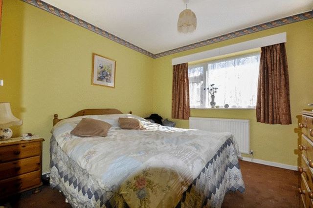  Image of 3 Bedroom Detached for sale at Wood Lane Papworth Everard Cambridge, CB23 3RL