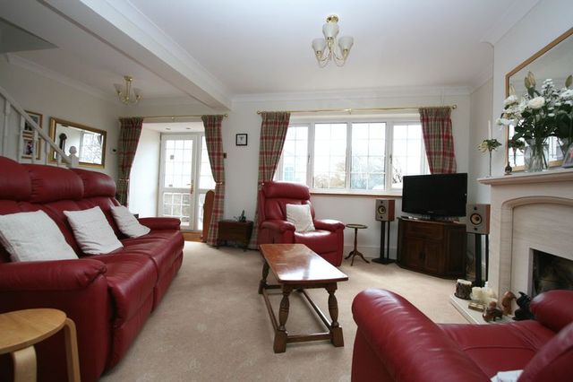  Image of 3 Bedroom Semi-Detached for sale at River Walk  Llantwit Major, CF61 1SY
