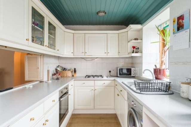  Image of 1 Bedroom Flat for sale at Main Street  Edinburgh, EH23 4BY
