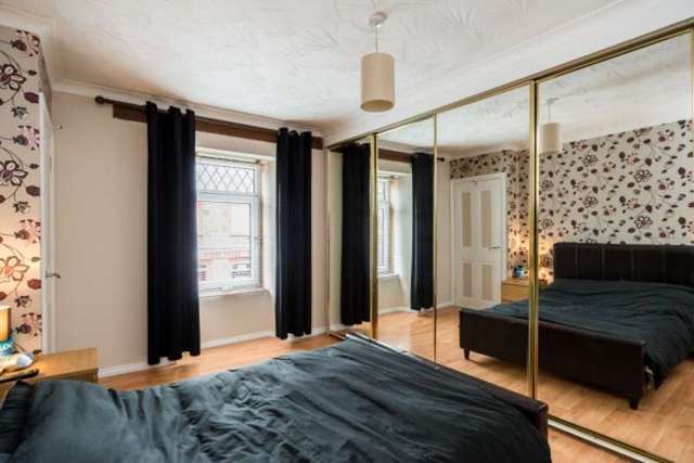  Image of 1 Bedroom Flat for sale at Main Street  Edinburgh, EH23 4BY