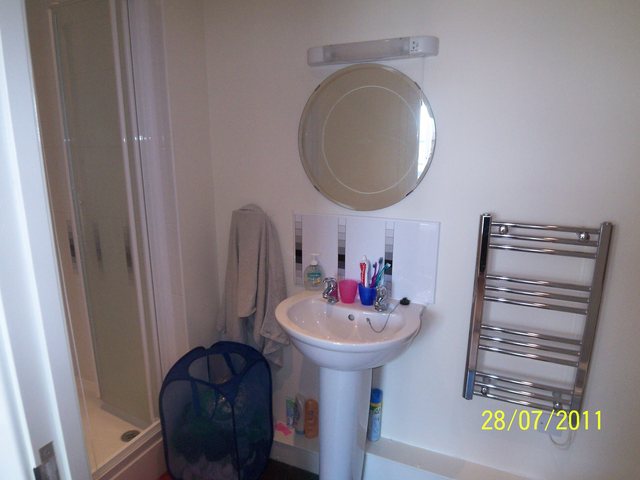  Image of 2 Bedroom Flat to rent at Grove Village Ardwick Rusholm, M13 9AB