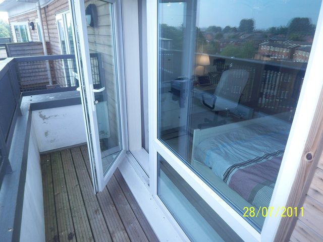  Image of 2 Bedroom Flat to rent at Grove Village Ardwick Rusholm, M13 9AB