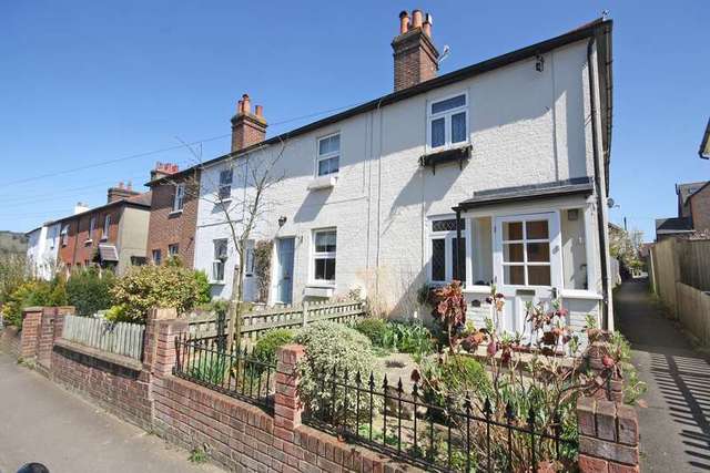  Image of 3 Bedroom Detached for sale at Reigate, RH2 9HS