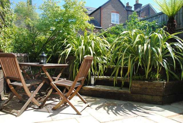  Image of 3 Bedroom Detached for sale at Reigate, RH2 9HS