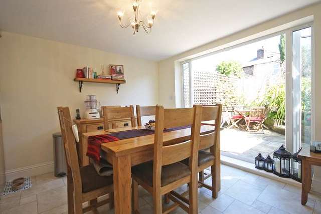  Image of 3 Bedroom Detached for sale at Reigate, RH2 9HS