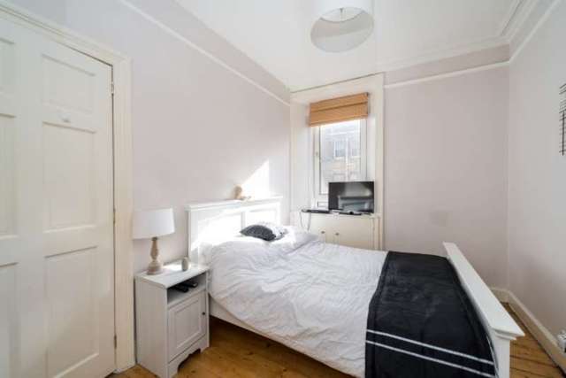  Image of 1 Bedroom Flat for sale at Watson Crescent  Edinburgh, EH11 1ET
