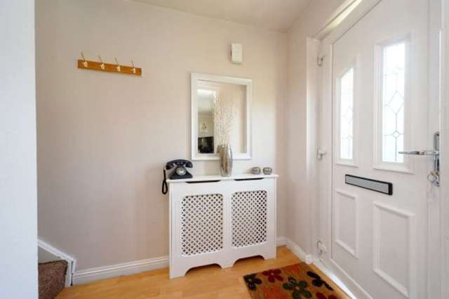  Image of 3 Bedroom End of Terrace for sale at Kingfisher Gardens  Glasgow, G13 4QP