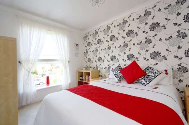  Image of 3 Bedroom End of Terrace for sale at Kingfisher Gardens  Glasgow, G13 4QP