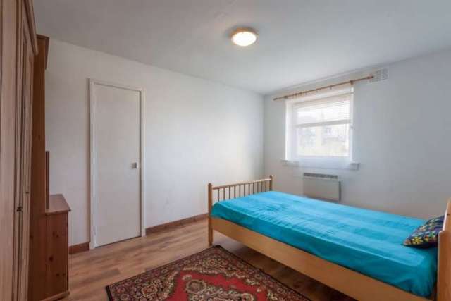  Image of 2 Bedroom Flat for sale at Glendinning Crescent  Edinburgh, EH16 6DN
