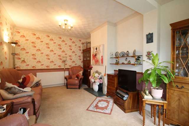  Image of 3 Bedroom Detached for sale at Anstey Lane  Leicester, LE4 0FH