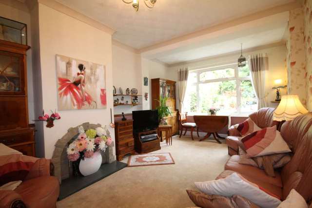  Image of 3 Bedroom Detached for sale at Anstey Lane  Leicester, LE4 0FH