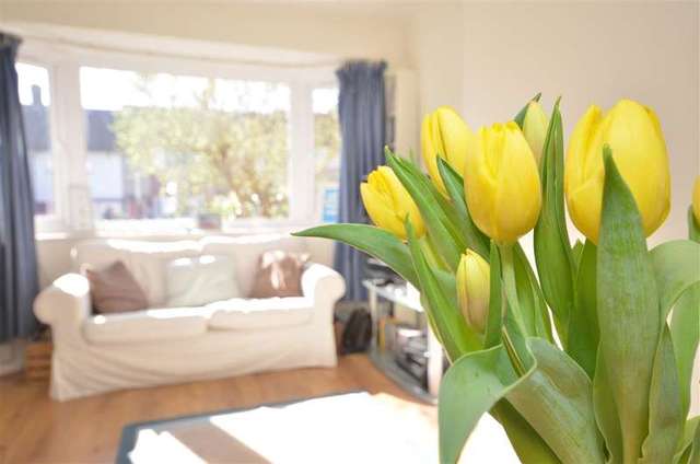  Image of 2 Bedroom Terraced for sale at Carshalton Surrey Carshalton, SM5 2EX