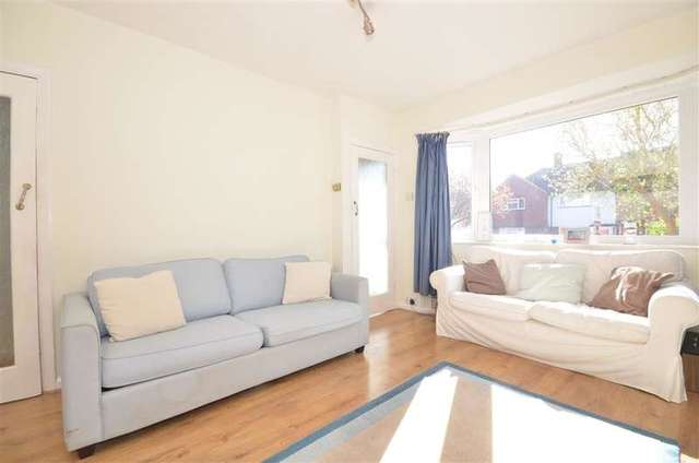  Image of 2 Bedroom Terraced for sale at Carshalton Surrey Carshalton, SM5 2EX