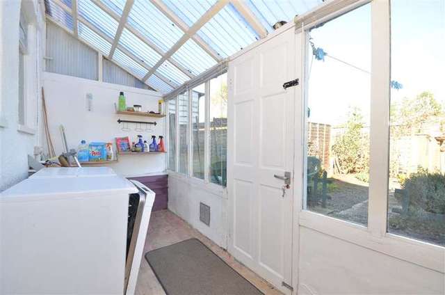  Image of 2 Bedroom Terraced for sale at Carshalton Surrey Carshalton, SM5 2EX