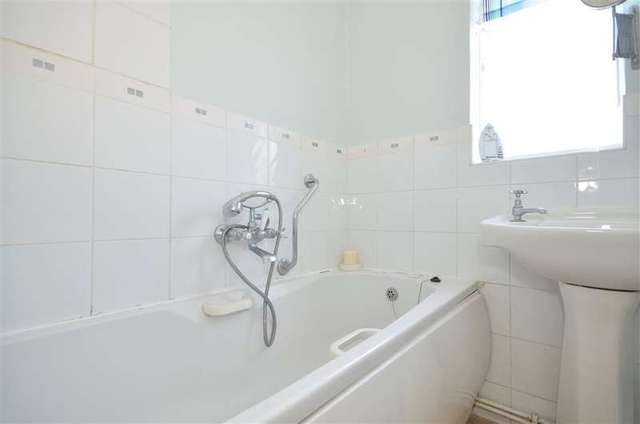  Image of 2 Bedroom Terraced for sale at Carshalton Surrey Carshalton, SM5 2EX