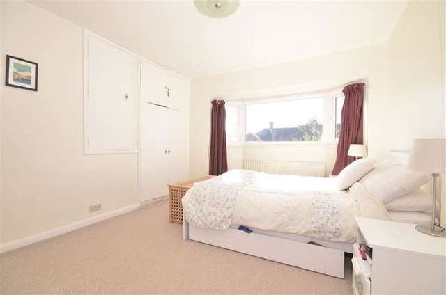  Image of 2 Bedroom Terraced for sale at Carshalton Surrey Carshalton, SM5 2EX