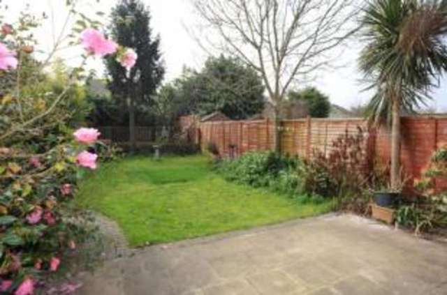  Image of 3 Bedroom Detached for sale at London  Bellingham, SE6 2NN