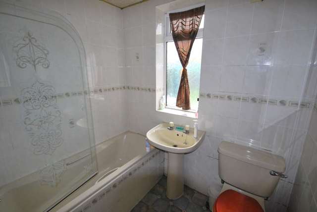  Image of 2 Bedroom Detached for sale at Avalon Drive Freckleton Preston, PR4 1PE