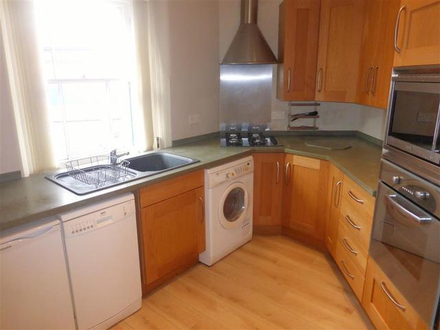  Image of 2 Bedroom Flat to rent at Bath Street  BAKEWELL, DE45 1BX