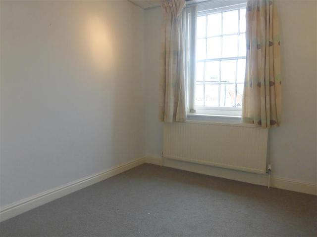  Image of 2 Bedroom Flat to rent at Bath Street  BAKEWELL, DE45 1BX