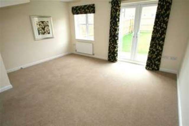  Image of 3 Bedroom Semi-Detached to rent at Bilston, WV14 8TQ