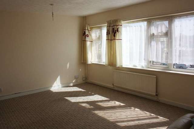  Image of 3 Bedroom Maisonette to rent at Stevenage, SG1 1NA