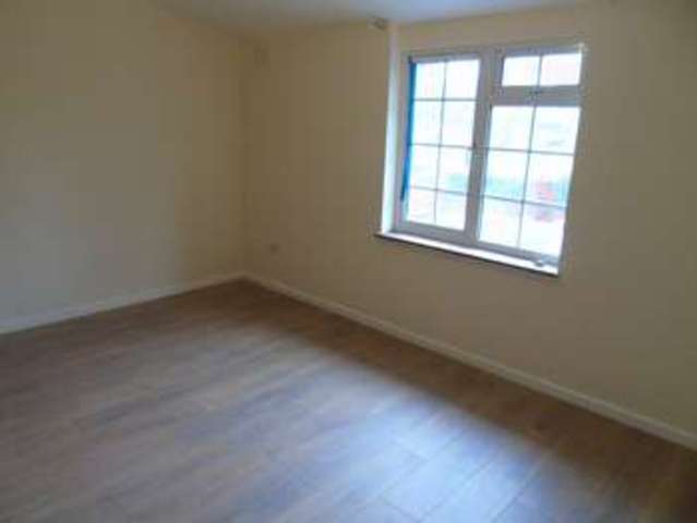  Image of 3 Bedroom Terraced for sale at Bedwell Crescent  Stevenage, SG1 1ND