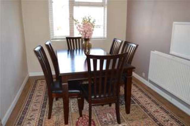  Image of 3 Bedroom End of Terrace for sale at Reading Berkshire Whitley, RG2 8RA
