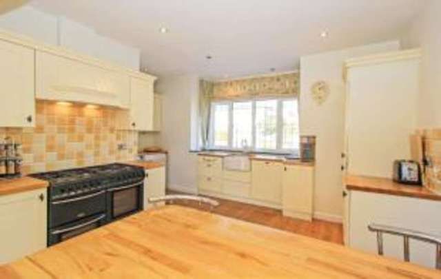  Image of 3 Bedroom Detached for sale at Queens Park Bournemouth Holdenhurst, BH8 9JB