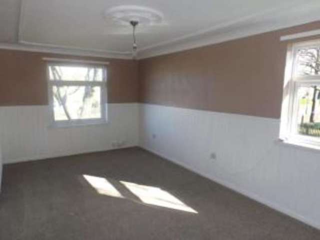  Image of 2 Bedroom Maisonette for sale at Birmingham West Midlands Marston Green, B37 7NU
