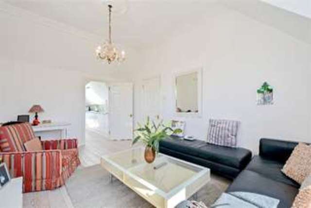  Image of 1 Bedroom Property to rent at Briardale Gardens Hampstead Hampstead, NW3 7PP