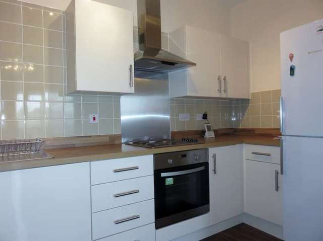  Image of 2 Bedroom Flat for sale at Wolverhampton, WV10 0AX