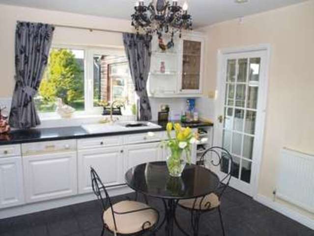  Image of 3 Bedroom Detached for sale at Broad Lane Burnedge Rochdale, OL16 4QD