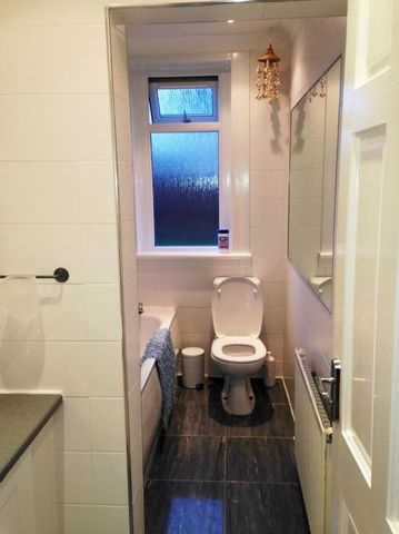  Image of 3 Bedroom Semi-Detached to rent at West Calder West Lothian West Lothian, EH55 8EP