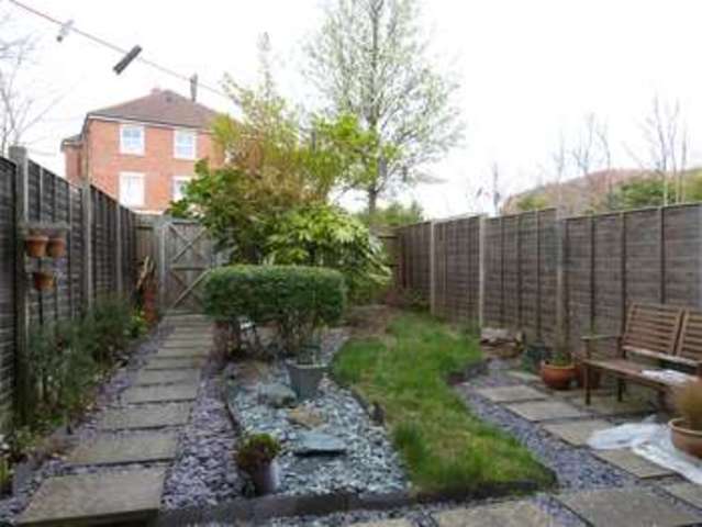  Image of 3 Bedroom Semi-Detached to rent at Bracknell Berkshire Popeswood, RG12 8DA