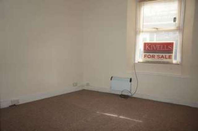  Image of 1 Bedroom Flat for sale at Fore Street  Callington, PL17 7AD