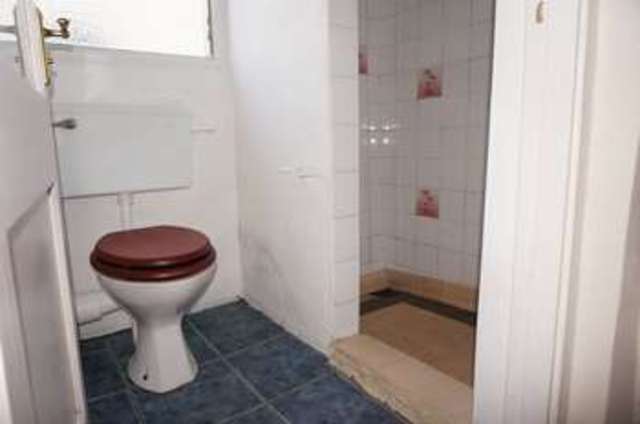  Image of 1 Bedroom Flat for sale at Fore Street  Callington, PL17 7AD