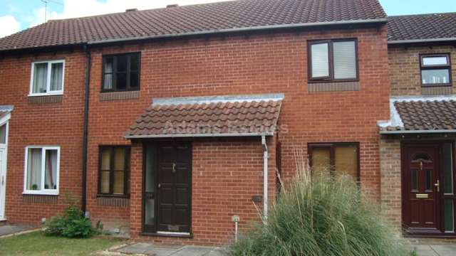  Image of 2 Bedroom Terraced to rent at Chilcombe Way Lower Earley Reading, RG6 3DD