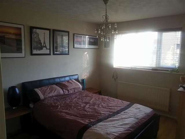  Image of 1 Bedroom Apartment for sale at Chingford London Chingford, E4 6SQ