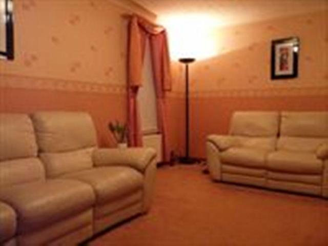  Image of 3 Bedroom Flat to rent at Grangemouth Falkirk Falkirk, FK3 8PB