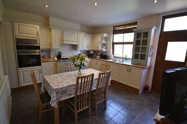  Image of 3 Bedroom Semi-Detached for sale at Lofthouse Wakefield West Yorkshire, WF3 3NQ
