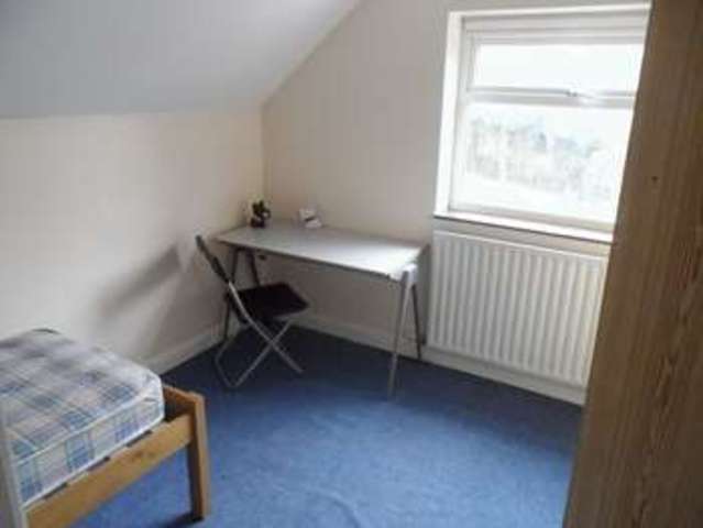  Image of 4 Bedroom Flat to rent at Shultern Lane Cannon Park Coventry, CV4 7AN