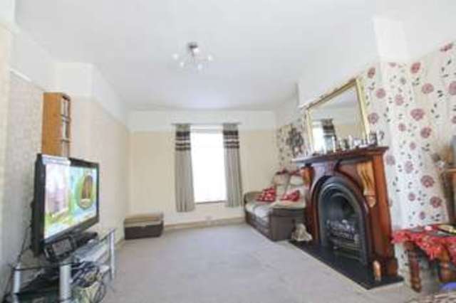  Image of 3 Bedroom Semi-Detached for sale at Cornwallis Walk  Eltham, SE9 1JX